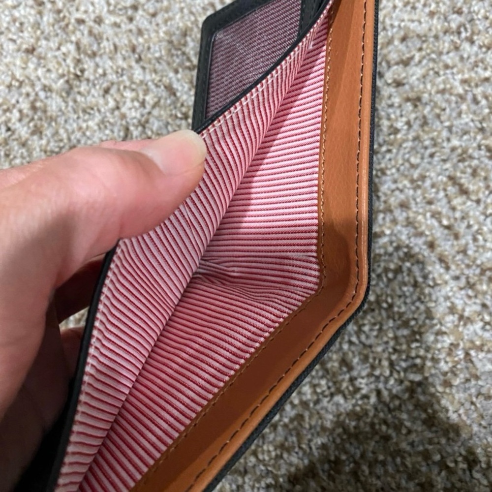 Herschel Green and Black Wallet - Picture 3 of 3